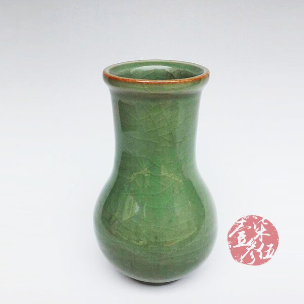 宋朝 龍泉窯直頸瓶